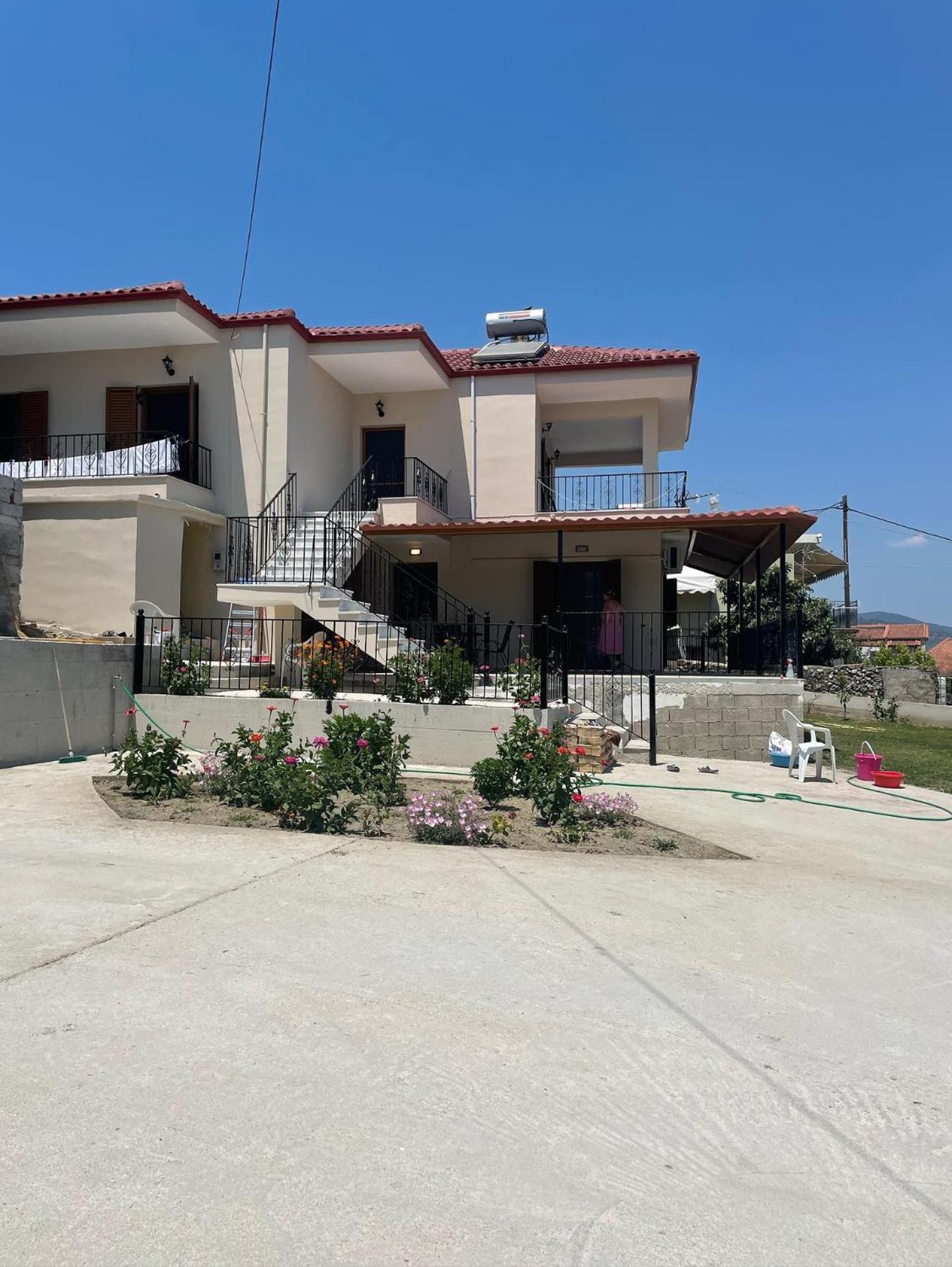 Holiday home Maison Olga Valanidorachi